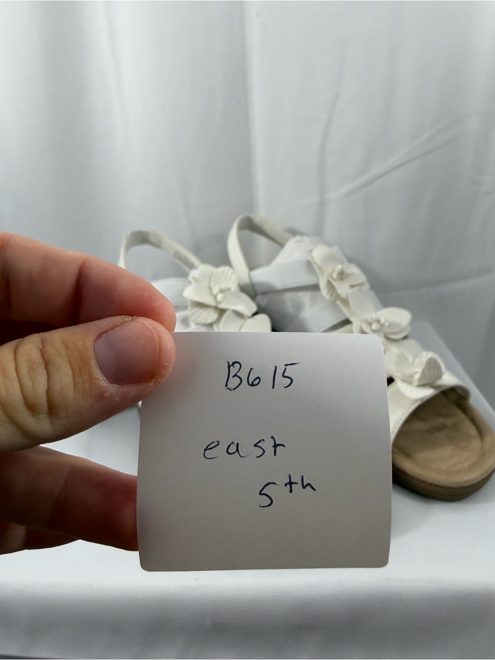 NWT East 5th Women's Size 11 Cream Floral Slingback Wedge Sandals - Picture 9 of 9